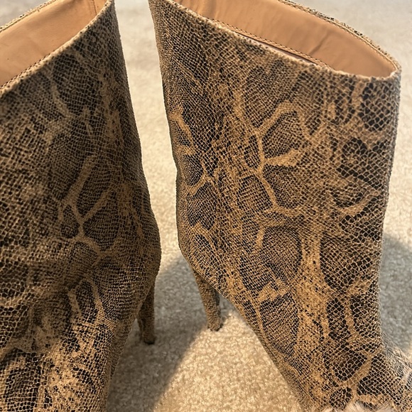 Express snake print booties - Picture 3 of 6